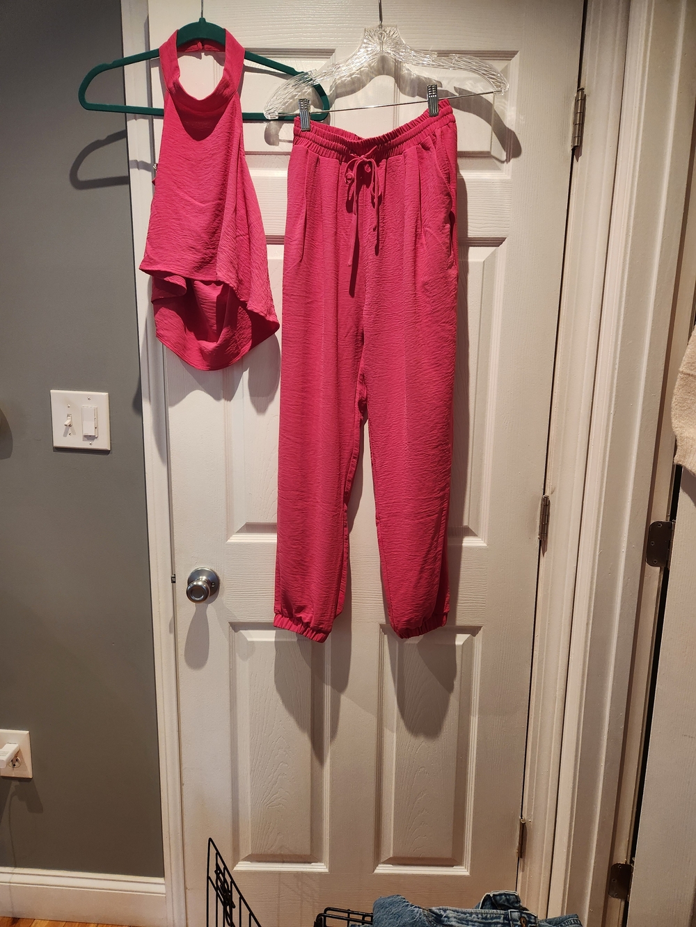 Women’s Pink set halter top/ jogger going out